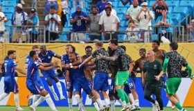 英超积分榜风云再起：豪门意外翻车，黑马球队异军突起